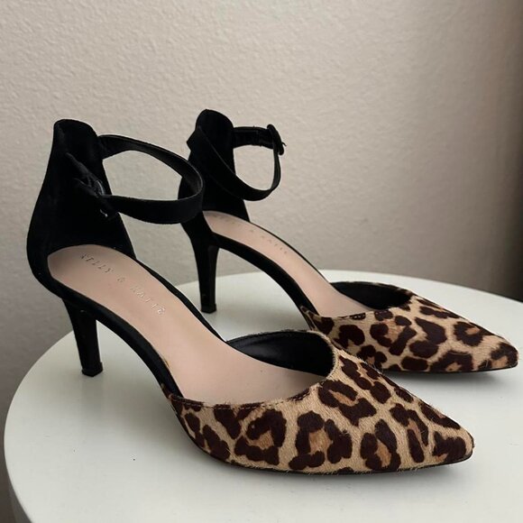 Kelly & Katie Women's multi Courts - Picture 1 of 5